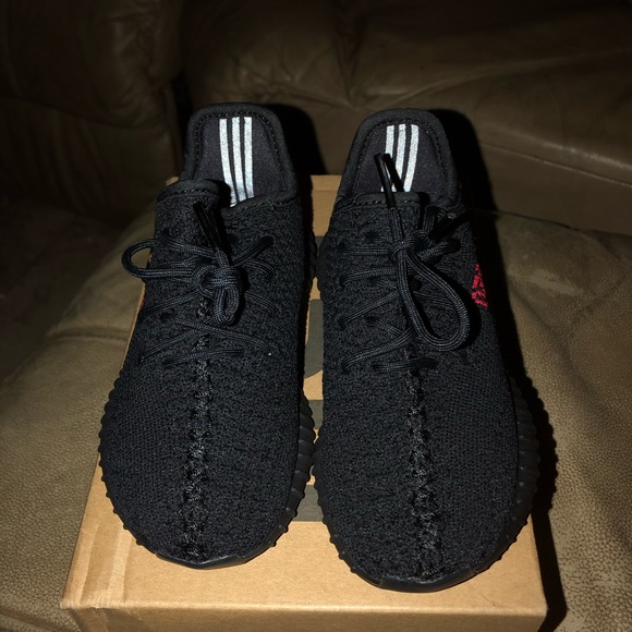 Infant bred yeezys V2 size 8k brand new 210$ firm - Picture 3 of 8